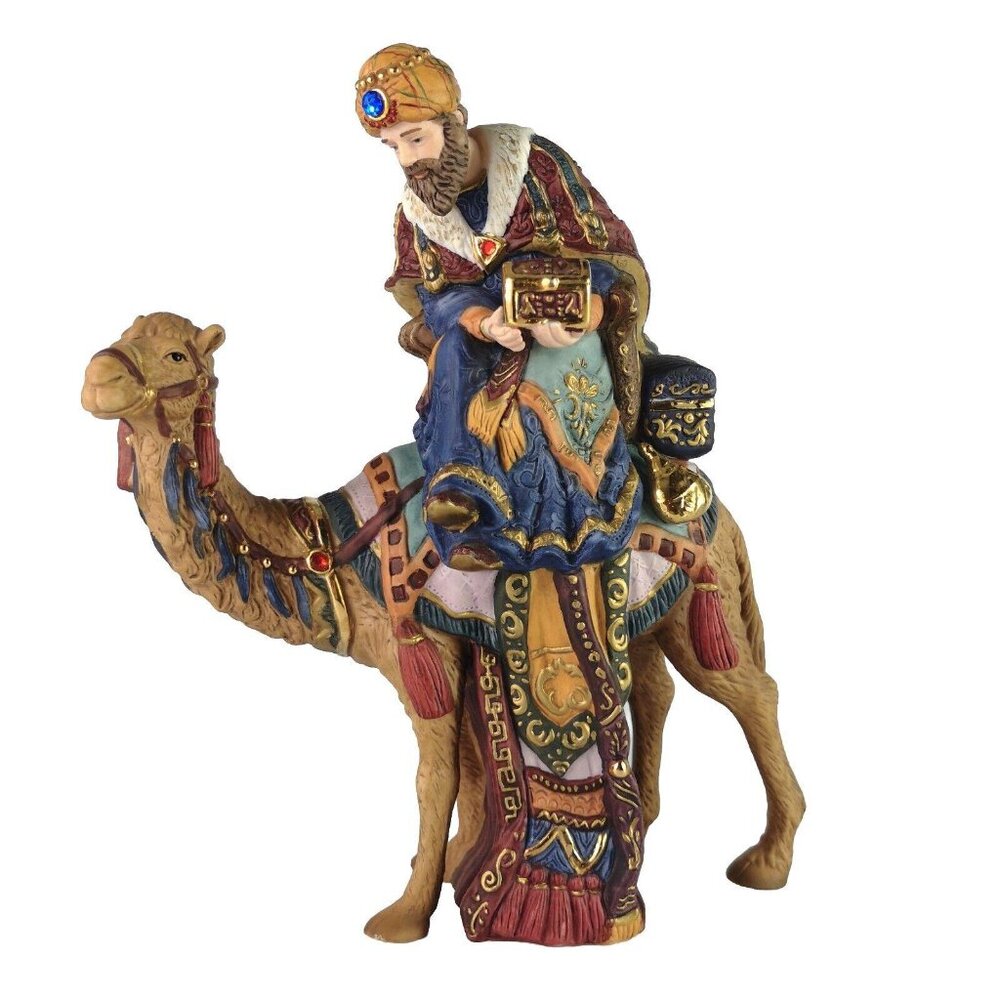 Kirkland Signature Costco 18366 Porcelain Nativity Set 12 Piece Set MINT In Box